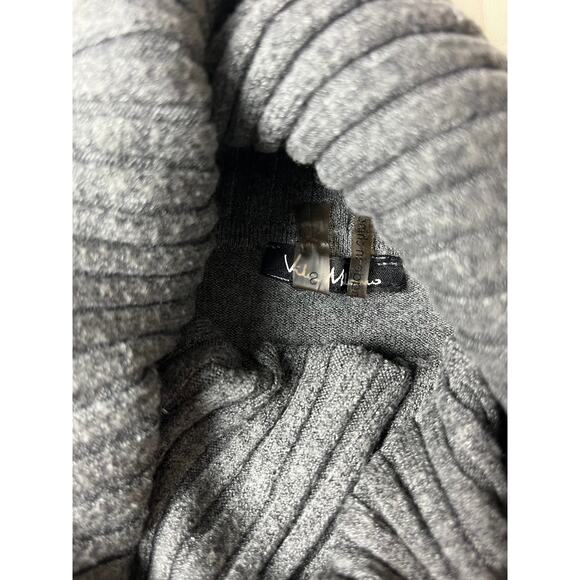 Vila Milano Cowl Turtleneck grey knit sweater with circular hem size S - Picture 5 of 7
